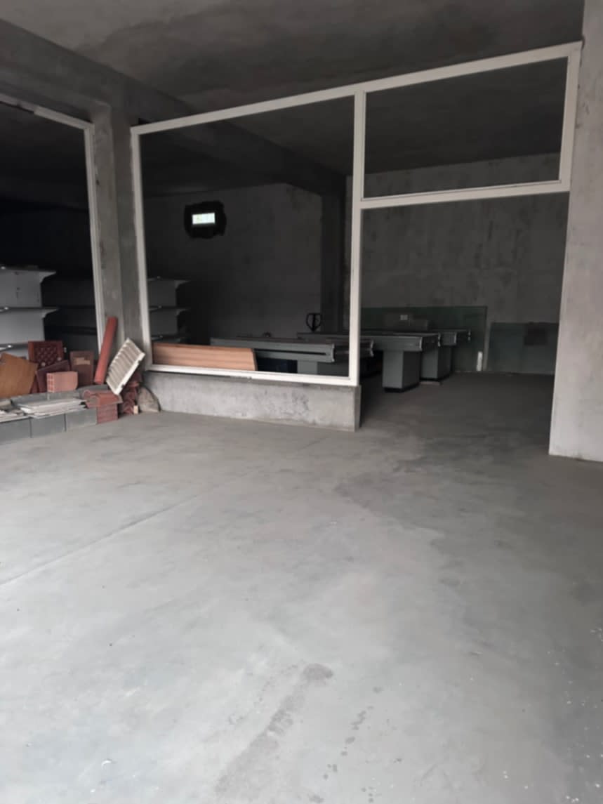 Foto 3 de Local en alquiler la Intercomunal cerca de ciudad traki