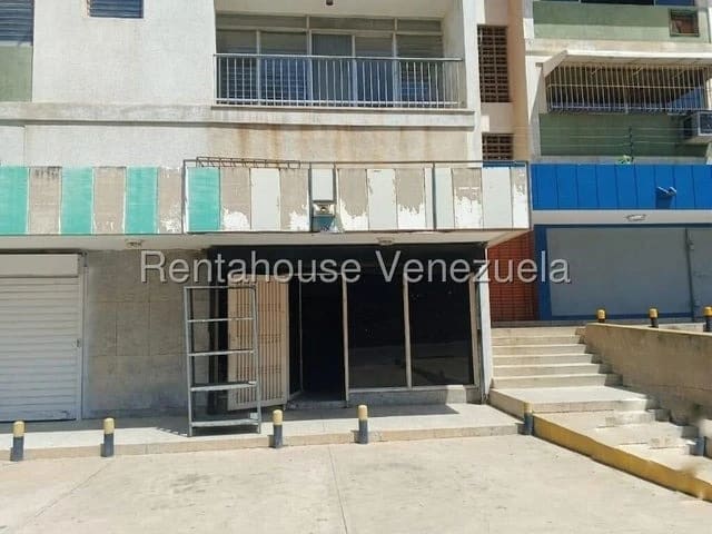 Foto 3 de Local en Alquiler, Edificio Nezul