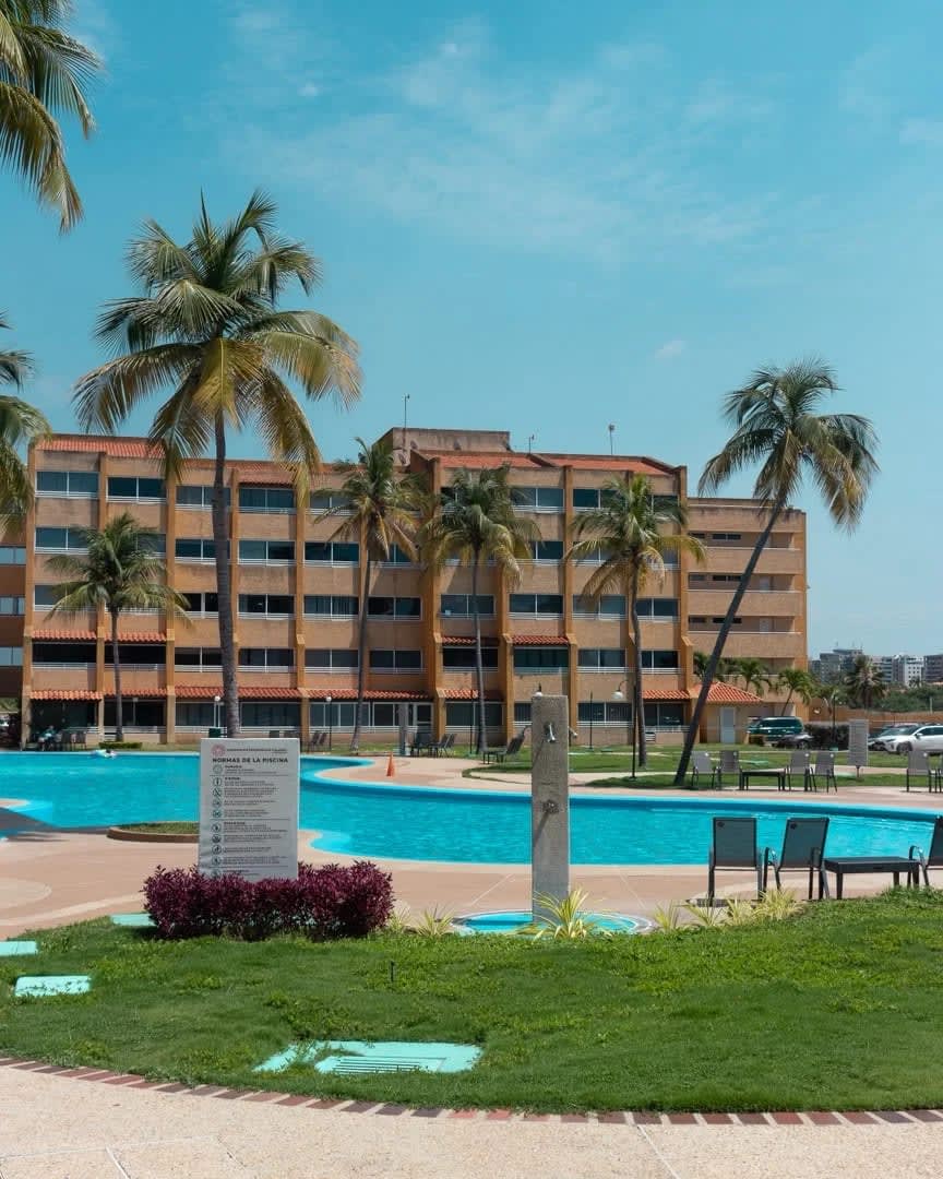 Apartamento amoblado y equipado con salda al mar CR VILLASOL SUITES
