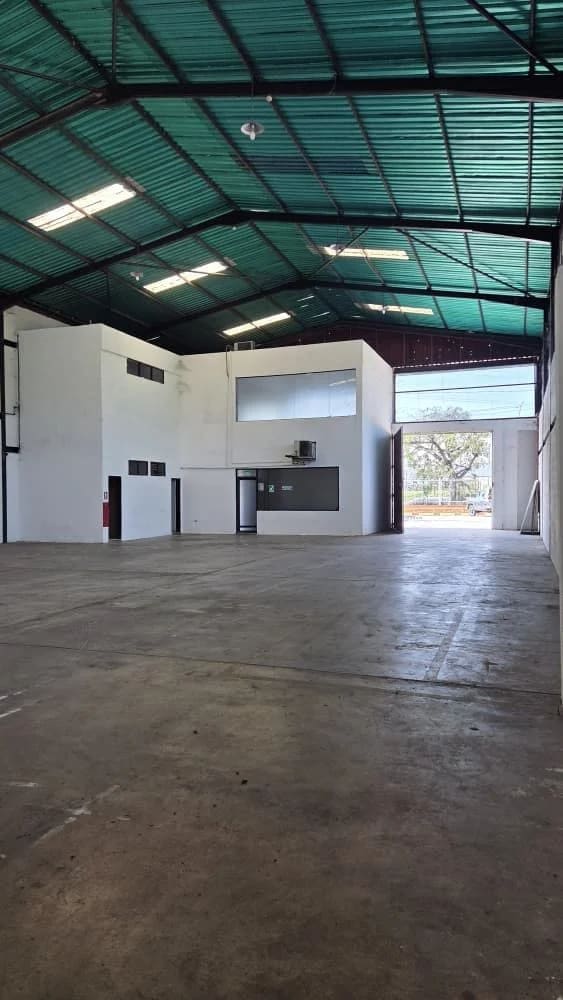 Local comercial en alquiler en Valencia