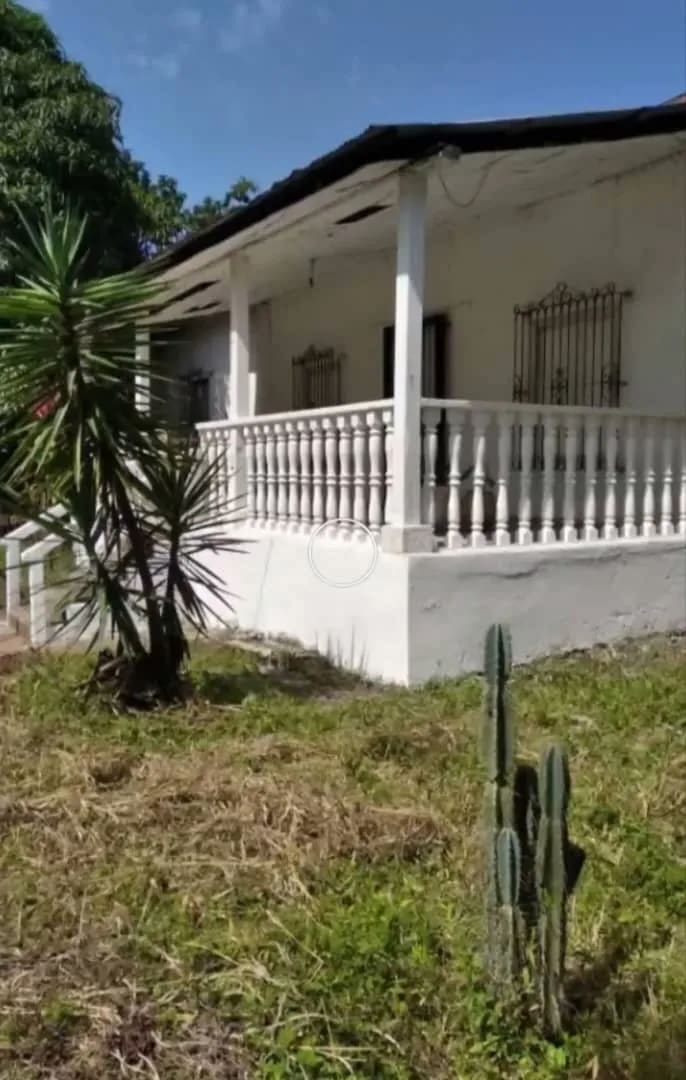 Casa en venta en Aroa