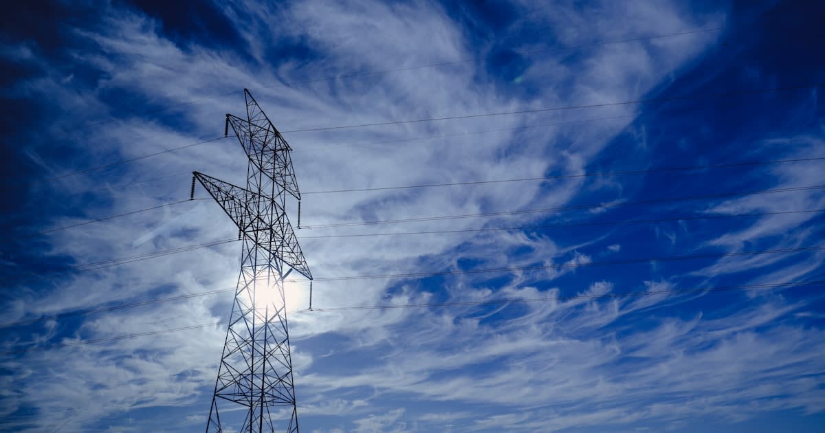 La factura de luz explota y las redes no dan abasto: el atajo que están usando las empresas para pagar menos desde el mes 1