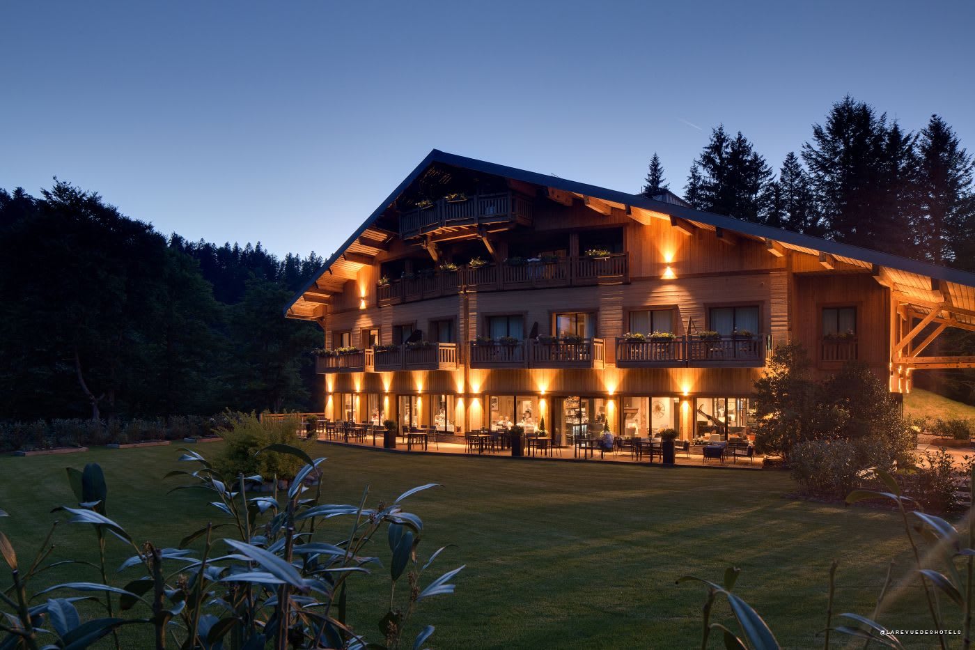 Chalet Frère Joseph, in Ventron, at dusk