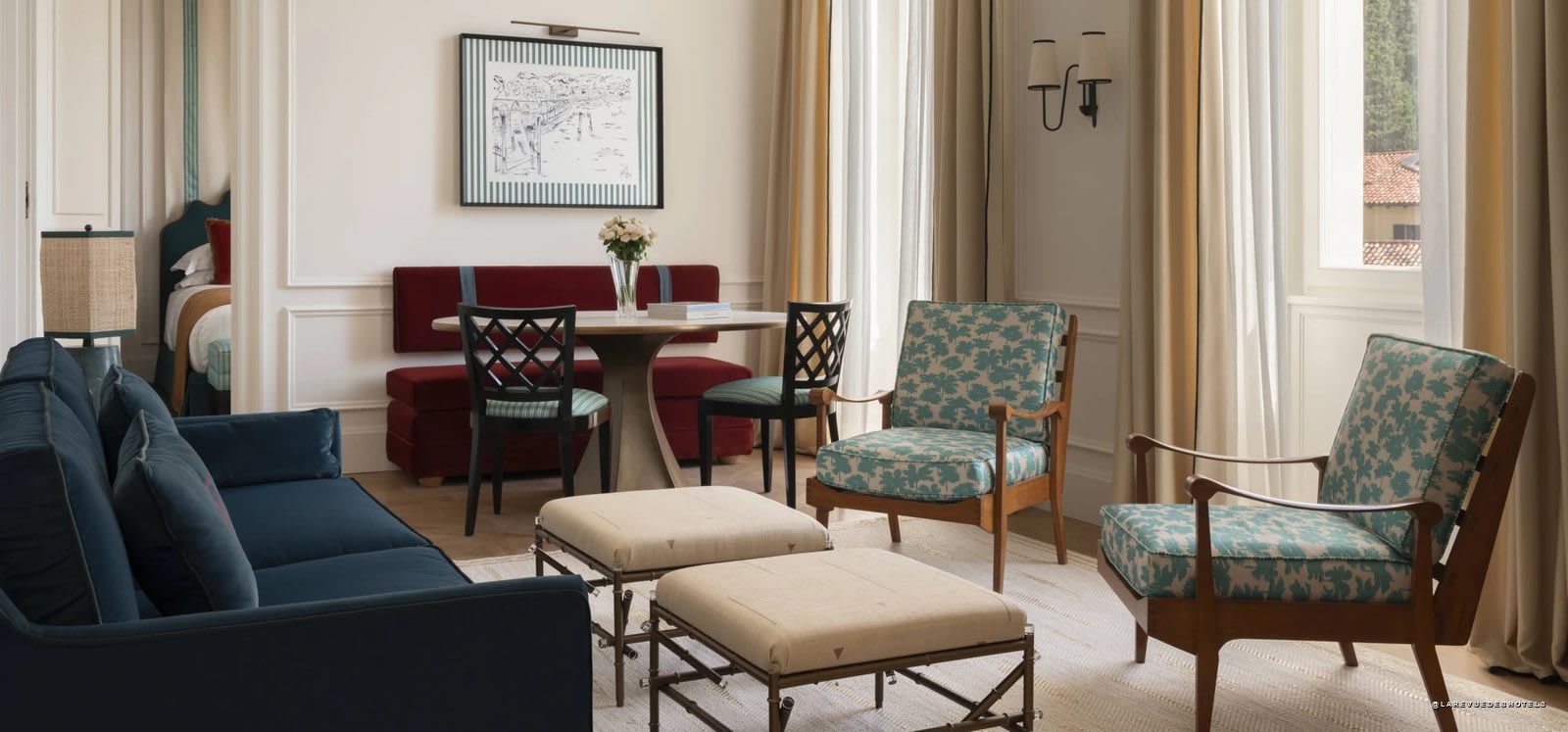 Le séjour d'un appartement deux chambres, ouvert sur le lac