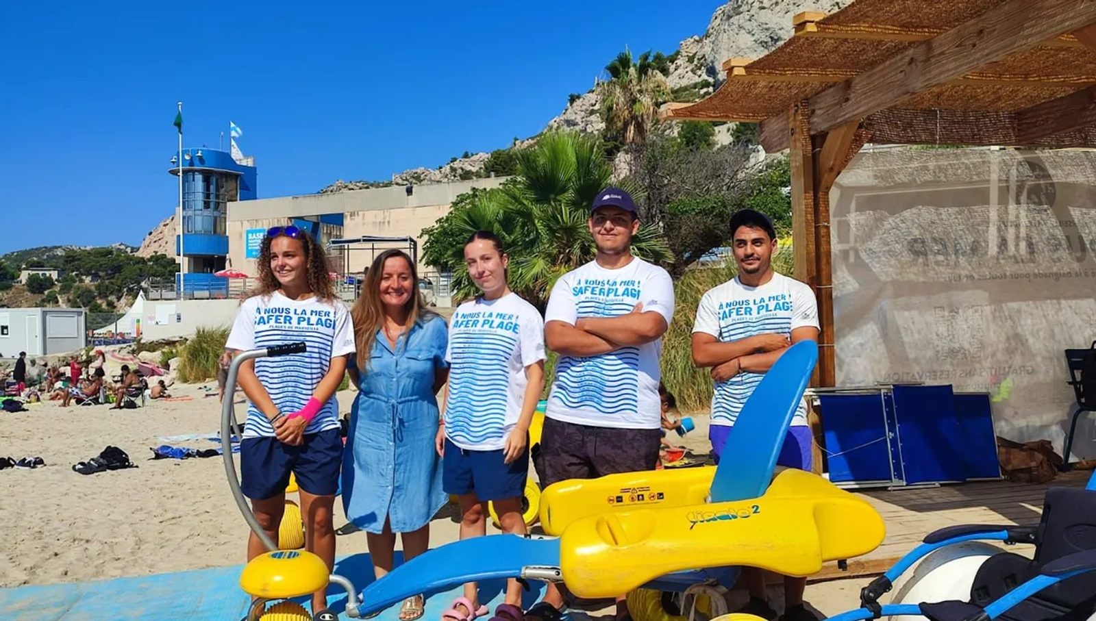 « La mer est à tout le monde »: les tiralos ont de plus en plus de succès sur les plages de Marseille - ici.fr