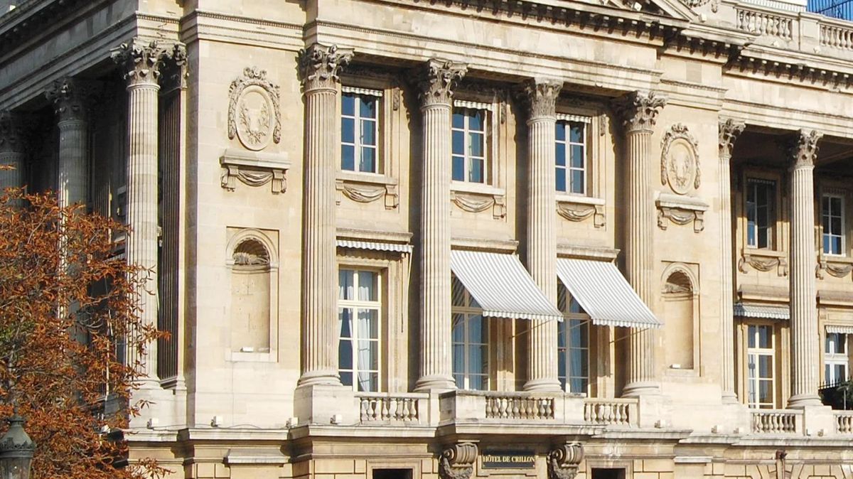 Un repas confidentiel à 250 euros au milieu du potager de l'Hôtel de Crillon: quelques mois après l'arrivée du chef étoilé Alan Taudon, la transformation gastronomique du palace parisien est déjà un succès