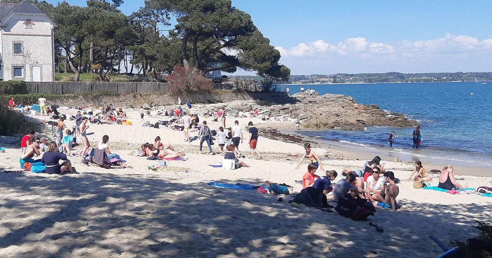 Fréquentation stable, moins de dépenses: le bilan contrasté des professionnels du tourisme en Bretagne cet été - ici.fr