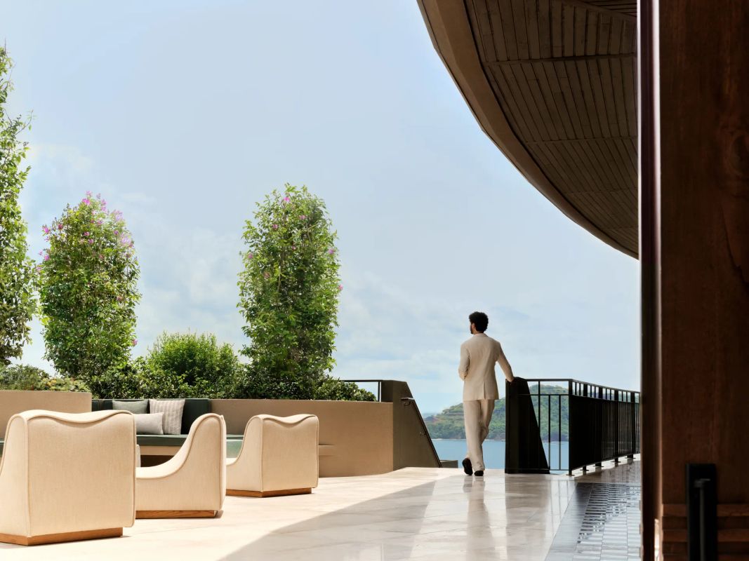 Un intérieur du Conrad Nagoya, ouvert sur la ville