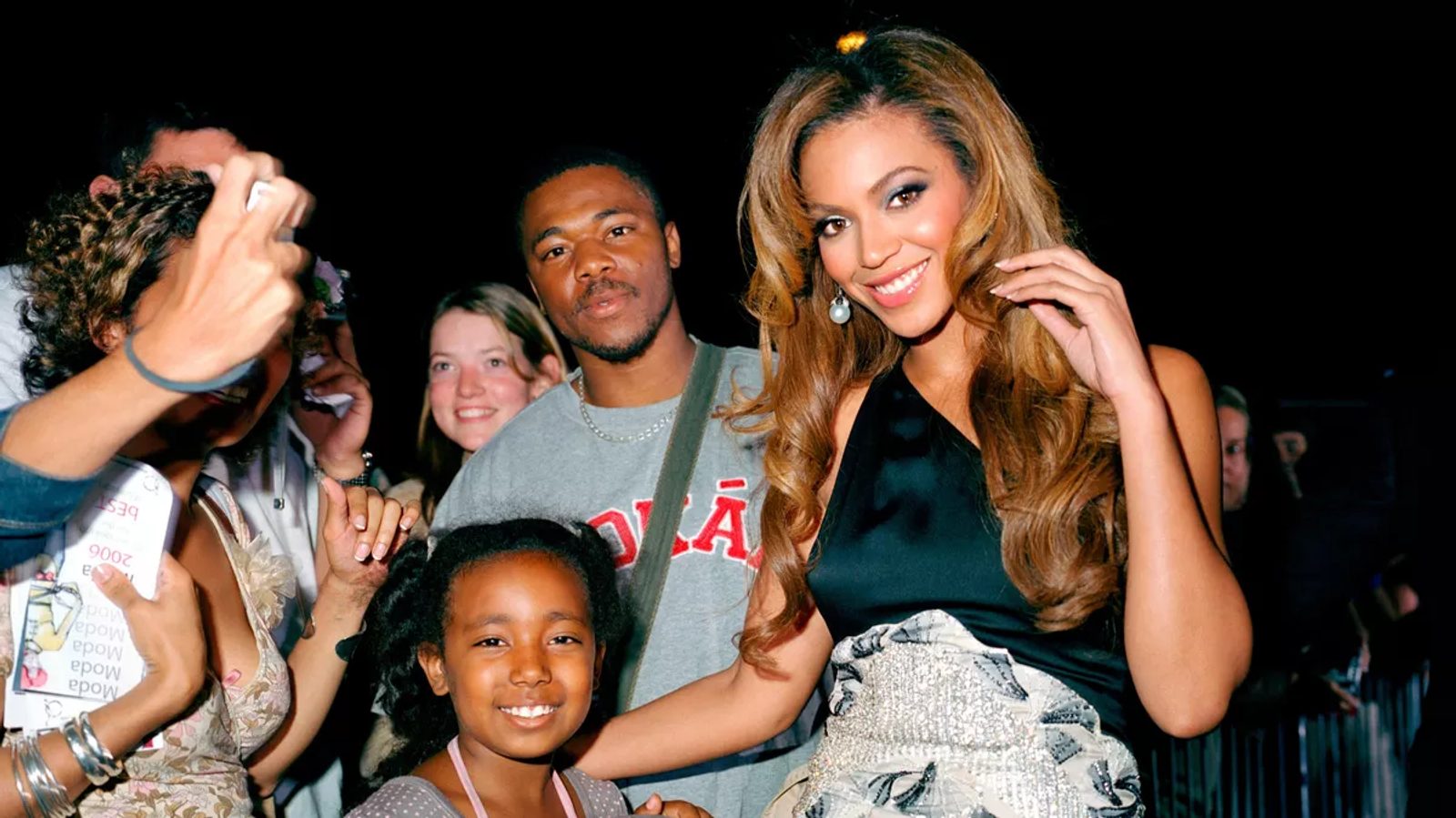 Armani, Louis Vuitton, Marc Jacobs : quand Beyoncé régnait sur les défilés - La Revue du Luxe