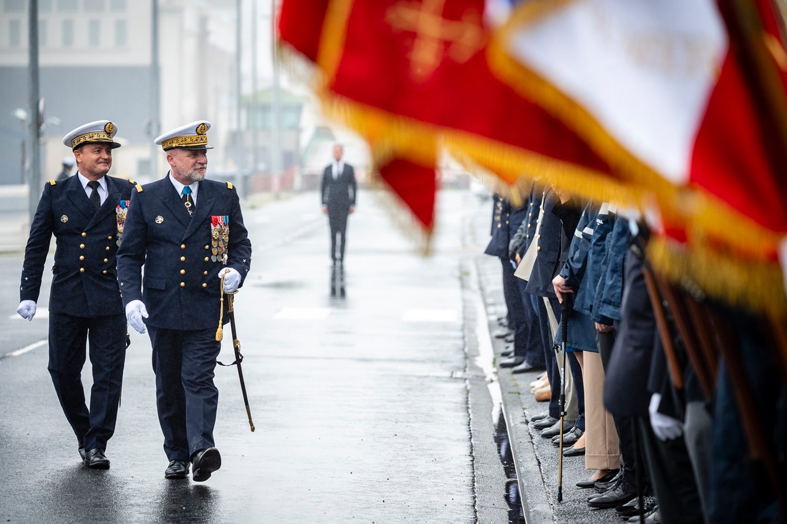 Une cérémonie solennelle à la base navale de Cherbourg - La Revue du Luxe