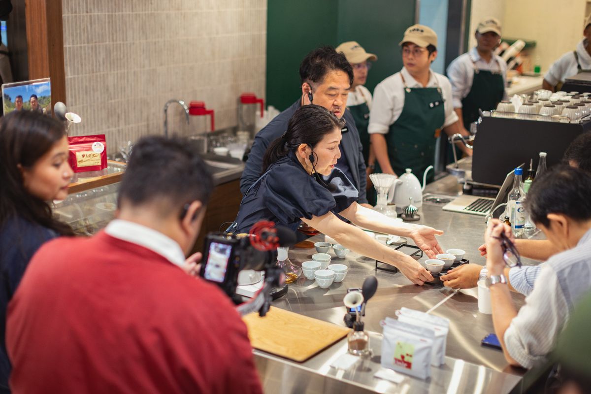Unir serves specialty coffee with authentic Japanese craftsmanship