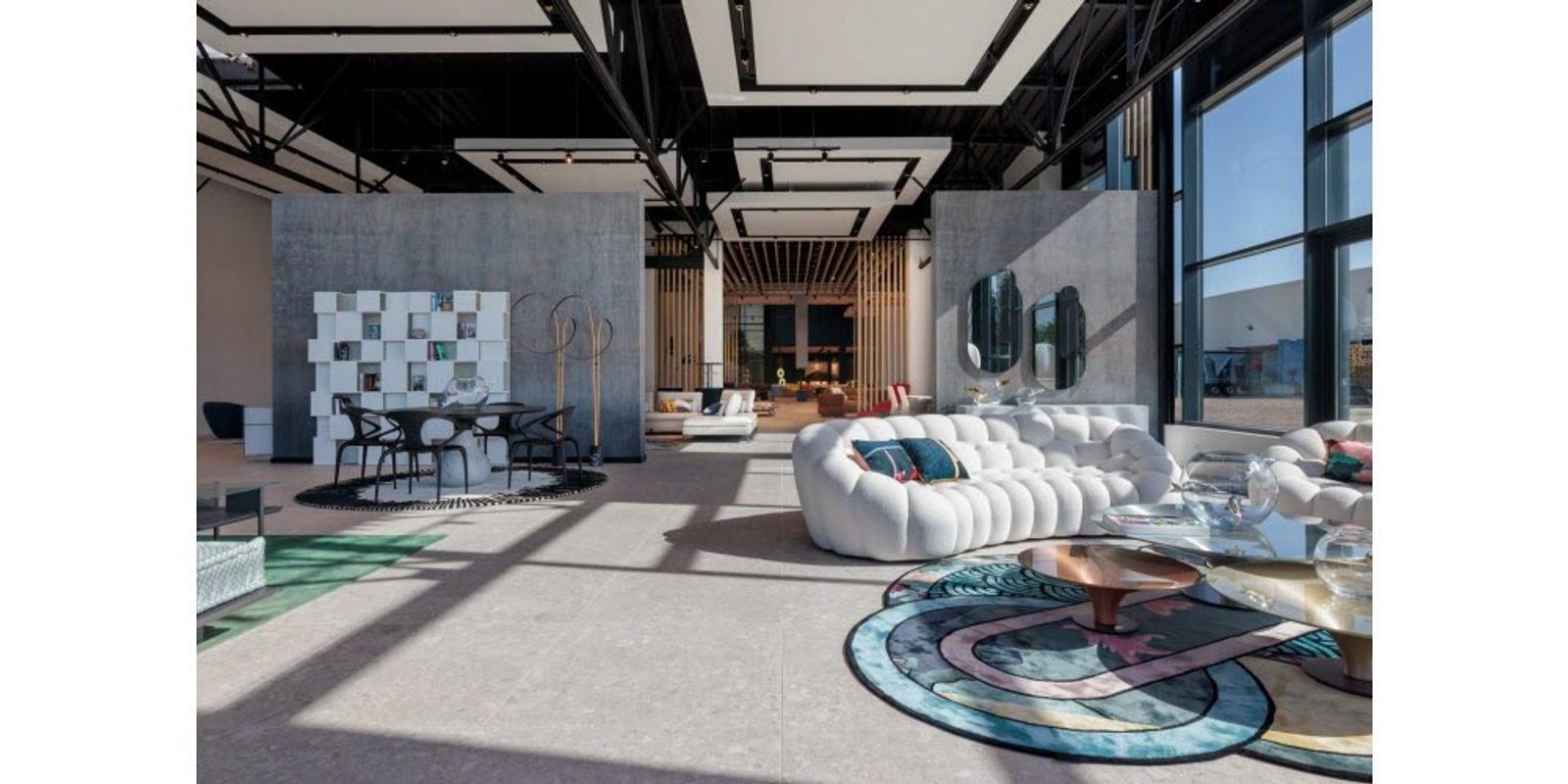 Roche Bobois Lyon : l'art du design contemporain à Saint-Bonnet-de-Mure - La Revue du Luxe