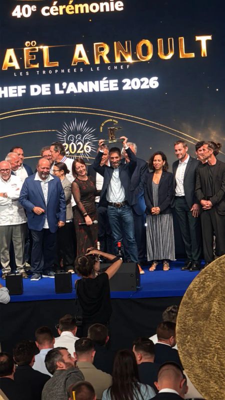 Michael ARNOULT sacré Chef de l’Année® lors des 40 ANS DES TROPHÉES LE CHEF