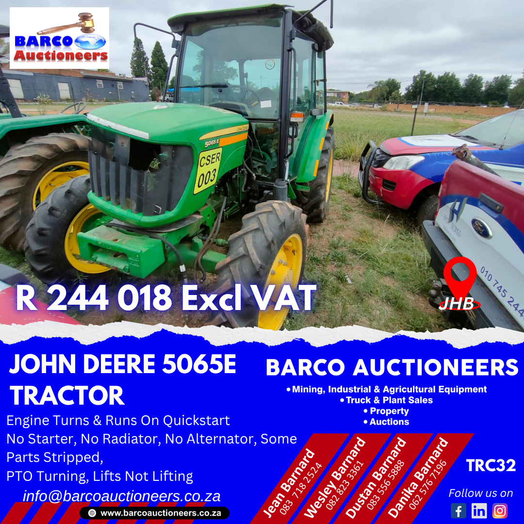 TRC32_JOHN DEERE 5065E Tractor