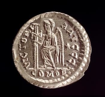 reverse of Julius Nepos RIC X 3207