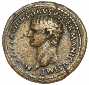 obverse of Titus RIC II 416
