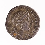 obverse of Roman Republic RRC 366/3a