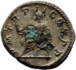 reverse of Macrinus RIC IV 27C