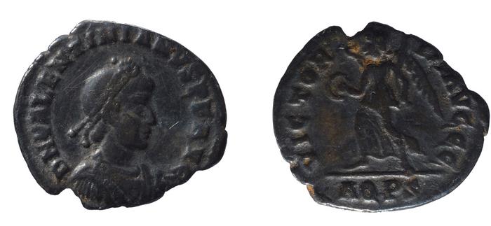 reverse of Valentinian II RIC IX 27B