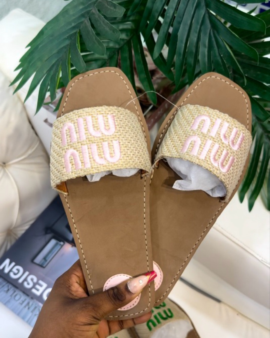 Miu Miu Flat Pam