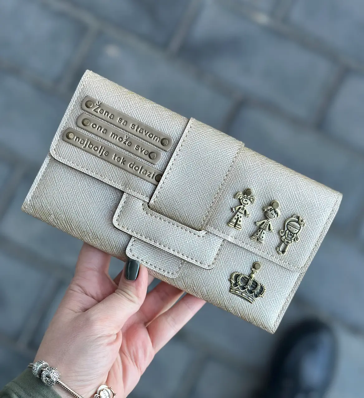 „Žena sa stavom”