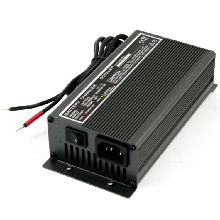 Schauer 12 Volt 12 Amp Charger