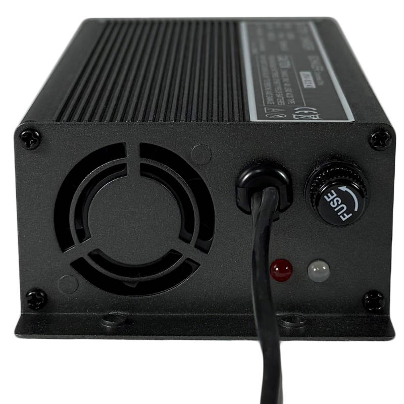 Schauer JAC0512-R (0891-49): 12v 5 Amp Automatic Smart Charger