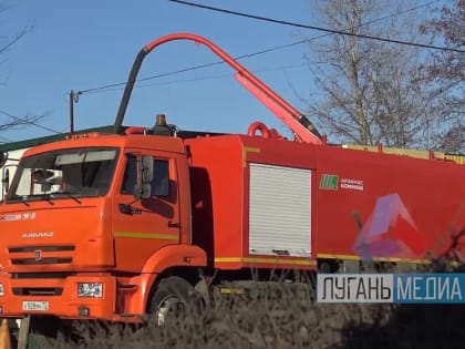 Тюменские специалисты продолжают промывку канализационных сетей Краснодона