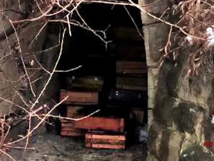 В Луганской республике сотрудники Росгвардии обнаружили тайник с оружием и боеприпасами