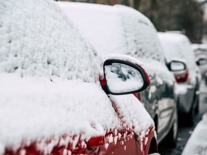 Синоптики прогнозируют сильный снег, ветер и гололед во второй половине дня 8 декабря