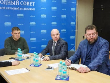 Замминистра труда ЛНР принял участие в «правительственном часе» в Госдуме