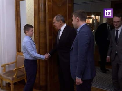 Глава МИД РФ Лавров назвал глупостью отказ от английского языка