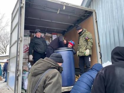 «Единая Россия» продолжает помогать фронту и жителям новых регионов