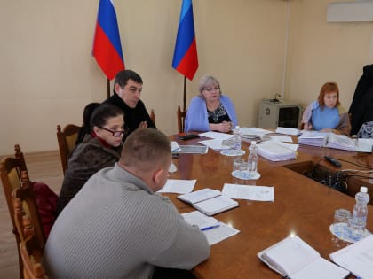 Прошло заседание городской комиссии по делам несовершеннолетних