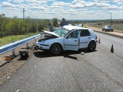 Катастрофа на трассе у Краснодона ЛНР: двое погибли, годовалый малыш и 3 детей пострадали