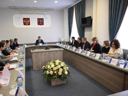 Сотрудники Аппарата Народного Совета ЛНР приняли участие в семинаре-совещании по вопросам организации парламентской деятельности, прошедшем в Законодательном Собрании Ростовской об