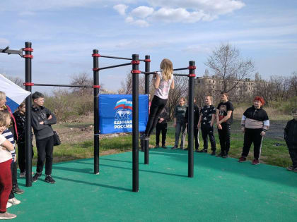 «Детский спорт»: В Кировске прошли соревнования по подтягиванию на перекладине