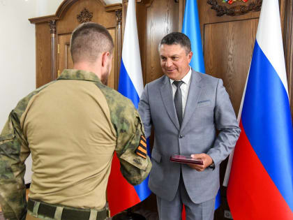 Награды для военных и нацгвардейцев в Луганске