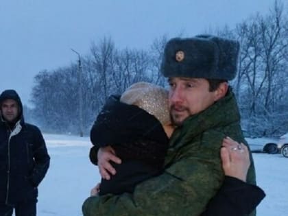 В ЛНР вернулись 10 военнослужащих, которые провели несколько месяцев в украинском плену