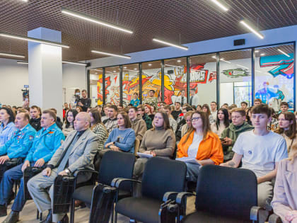 Глава ЛНР поздравил молодежь ЛНР с Днем российских студенческих отрядов