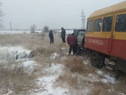 Специалисты Луганскводы ввели в эксплуатацию участок нового водовода в Краснодоне, который проложили взамен аварийного б