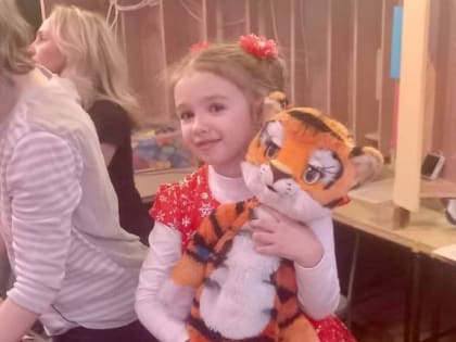 Глава ЛНР осуществил мечту юной луганчанки в рамках акции «Елка желаний»