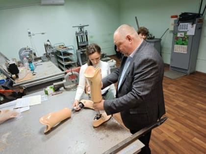 Рабочая группа по вопросам СВО организует обучение производству бионических протезов для сотрудников Луганского протезно