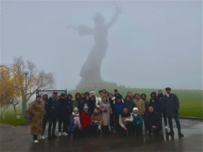 Труппа Луганского академического русского драматического театра им. П