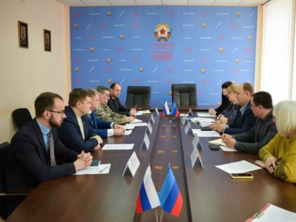 В Народном Совете состоялась рабочая встреча с заместителем Южного транспортного прокурора Сергеем Дмитриевым