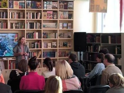 Презентация книги поэтессы Елены Заславской "Эти русские" состоялась в "Горьковке"