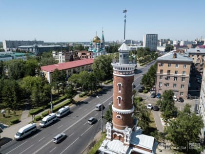 Хоценко и Мантуров запустили новое химическое производство в Омске