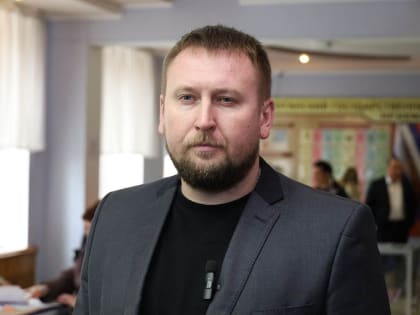 Денис Мирошниченко: Сегодня мы вместе пишем новую историю России!