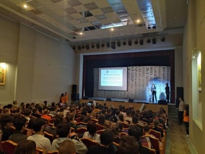 Молодежь Луганской Народной Республики принимает участие в форуме «Диалог культур Кавказа» на Ставрополье, сообщили в Ми