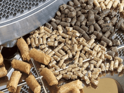 ПРАВИТЕЛЬСТВО ОДОБРИЛО ЗАЯВКУ ПРОИЗВОДИТЕЛЯ КОМБИКОРМОВ НА УЧАСТИЕ В СЭЗ